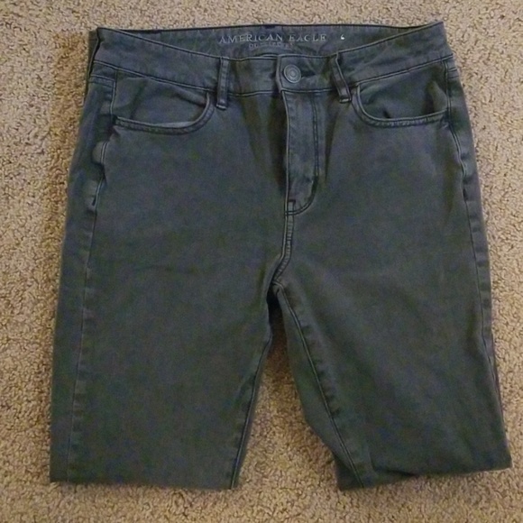 Too small - Picture 2 of 3